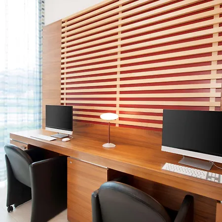 Hotel Nh Frankfurt Niederrad 4*