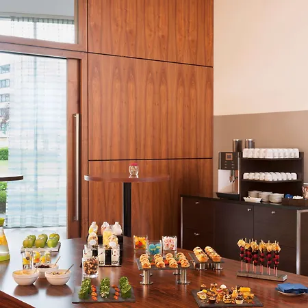 Nh Frankfurt Niederrad 4* Francoforte sul Meno