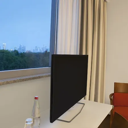 Nh Frankfurt Niederrad Hotel Francoforte sul Meno