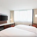 Nh Frankfurt Niederrad Hotel 4*