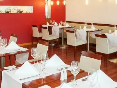 Hotel Nh Frankfurt Niederrad 4*