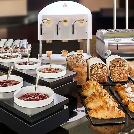 Hotel Nh Frankfurt Niederrad 4*