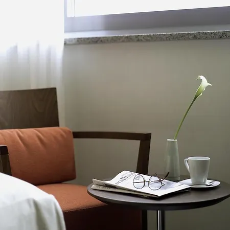 Nh Frankfurt Niederrad Hotel 4*