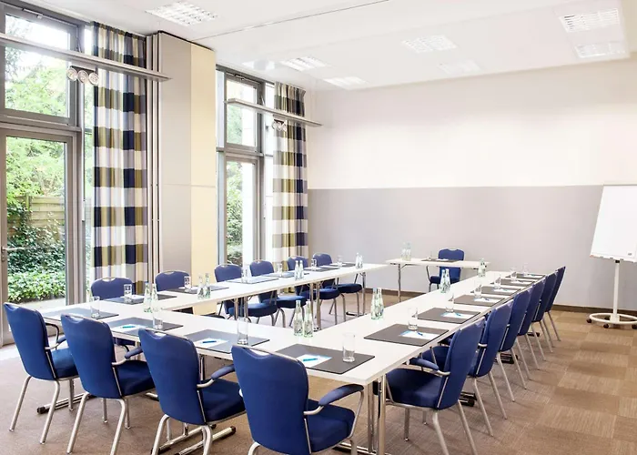 Nh Frankfurt Niederrad Отель 4*