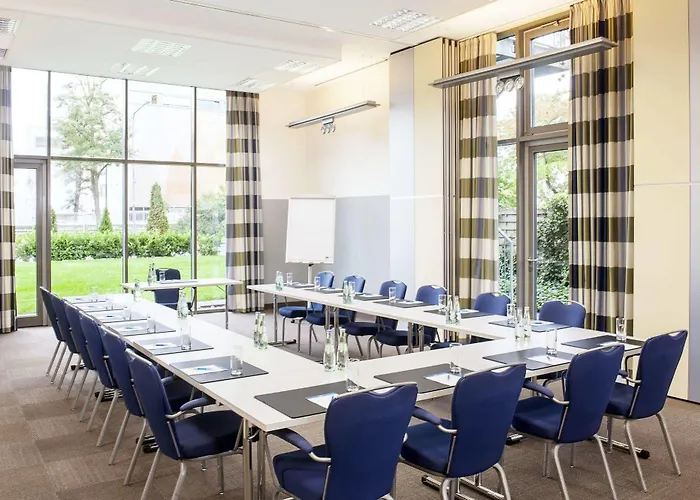 Отель Nh Frankfurt Niederrad