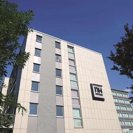 Nh Frankfurt Niederrad Szálloda 4*